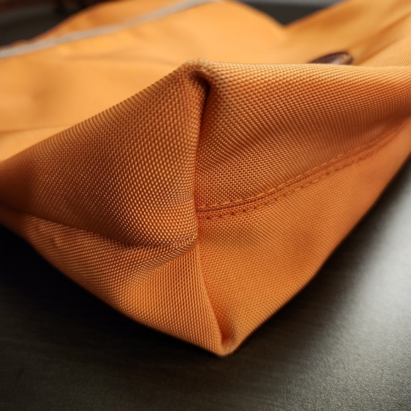 Dooney & Bourke Orange Lightweight Nylon Crossbody Bag/Purse - Picture 10 of 12